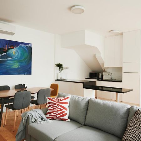New Spacious Ultra-Modern Apartment In Wien Westbahnhof Esterno foto