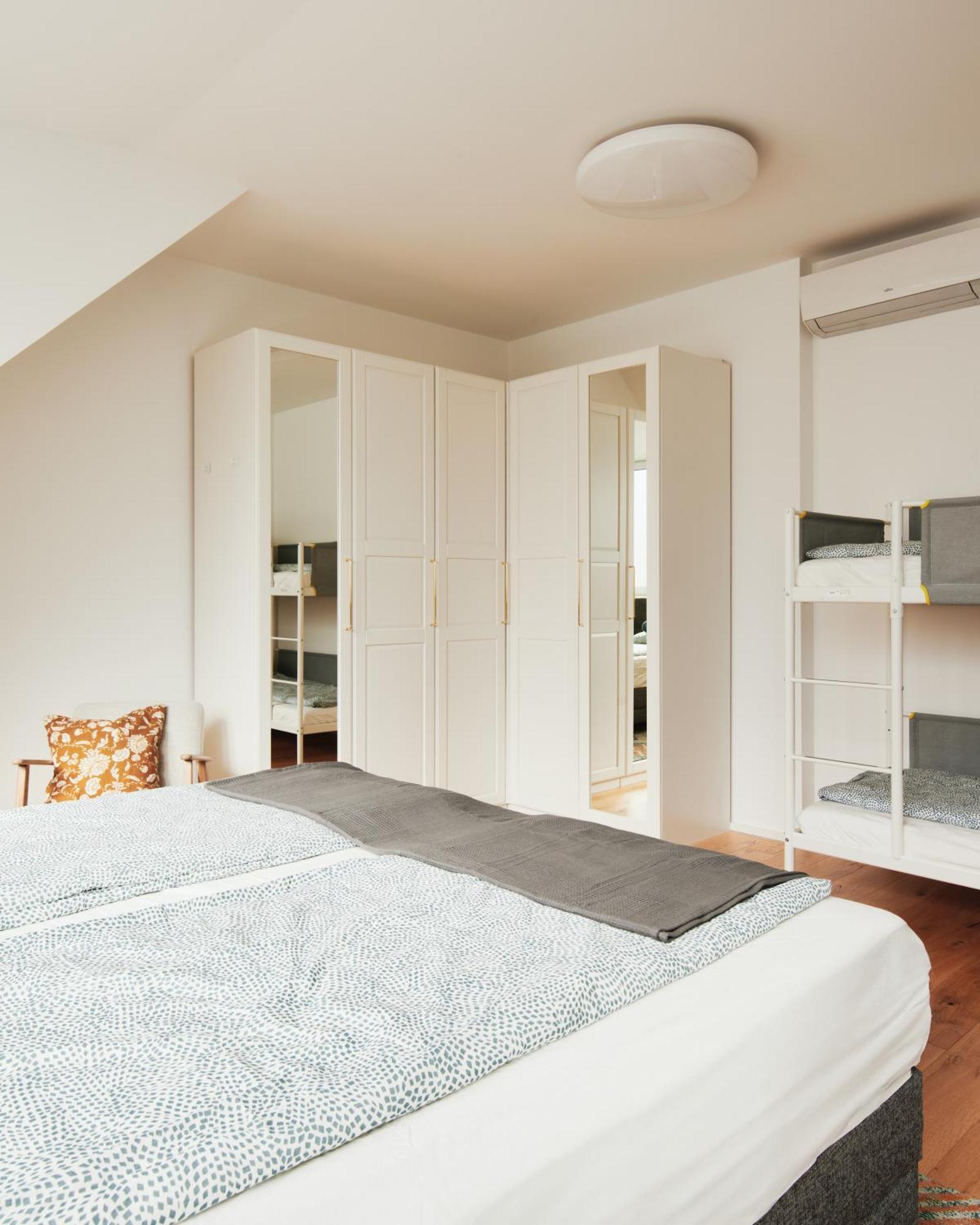 New Spacious Ultra-Modern Apartment In Wien Westbahnhof Esterno foto