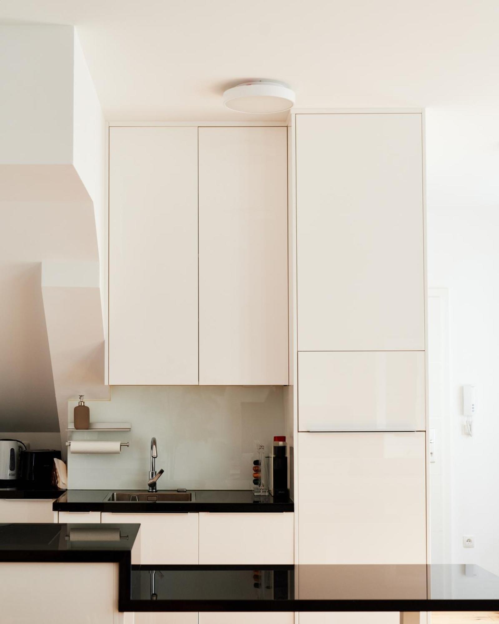 New Spacious Ultra-Modern Apartment In Wien Westbahnhof Esterno foto